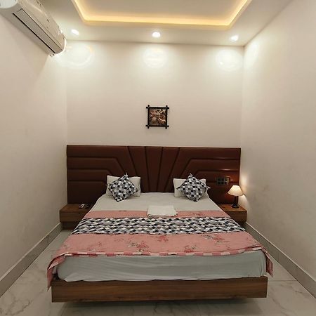 Hotel Modi Palace, Chanderi Mp Zewnętrze zdjęcie
