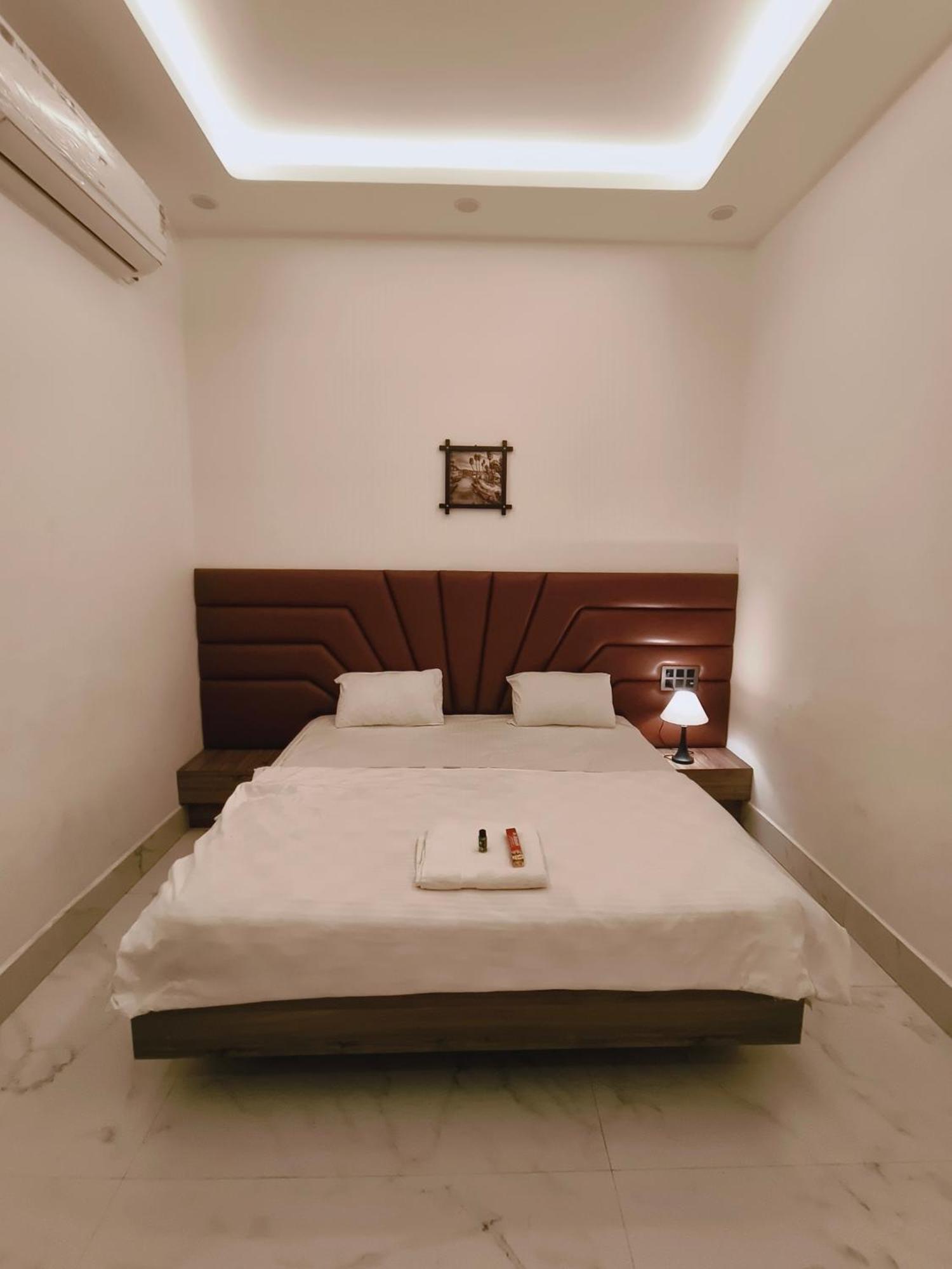 Hotel Modi Palace, Chanderi Mp Zewnętrze zdjęcie