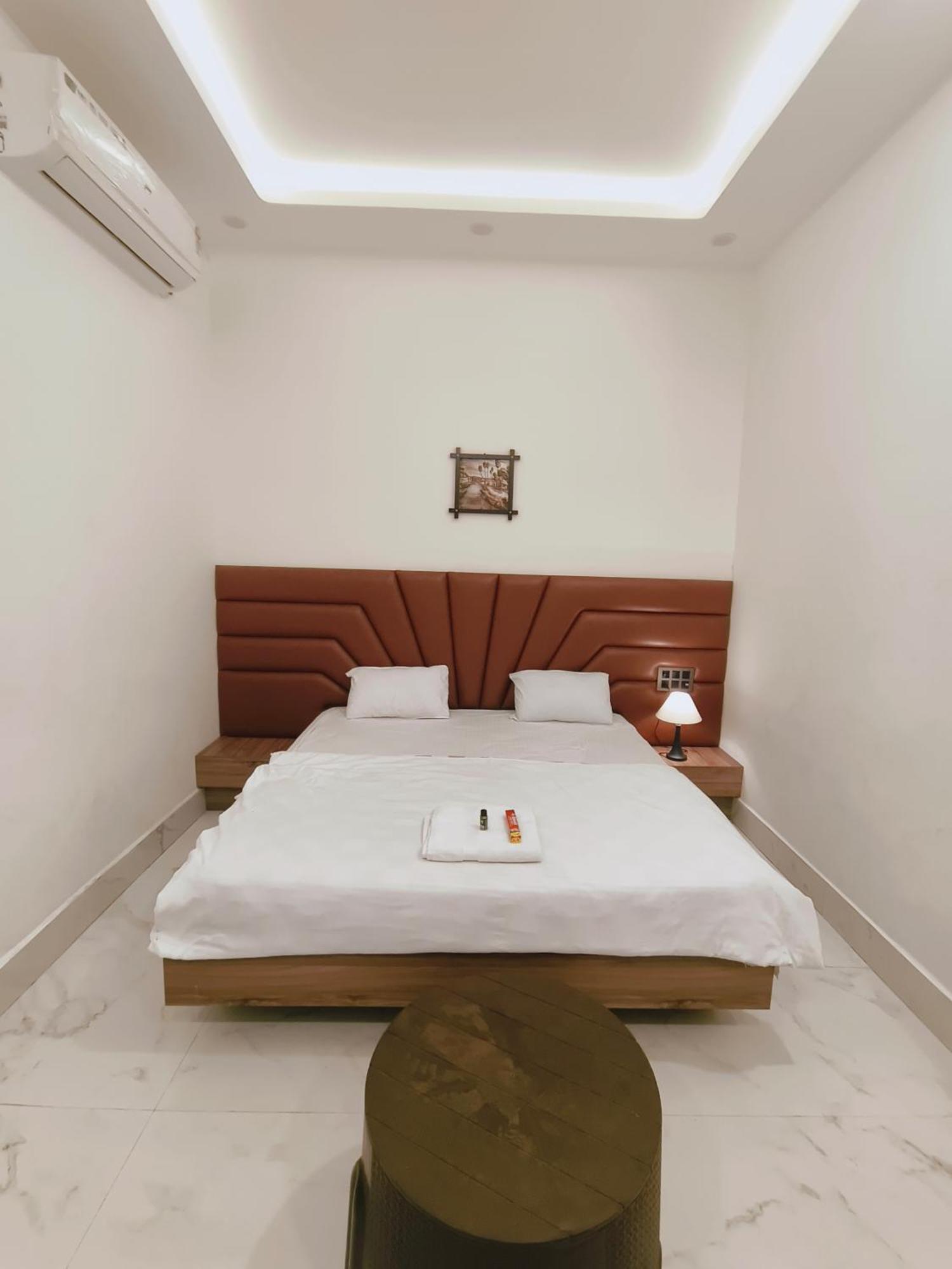 Hotel Modi Palace, Chanderi Mp Zewnętrze zdjęcie
