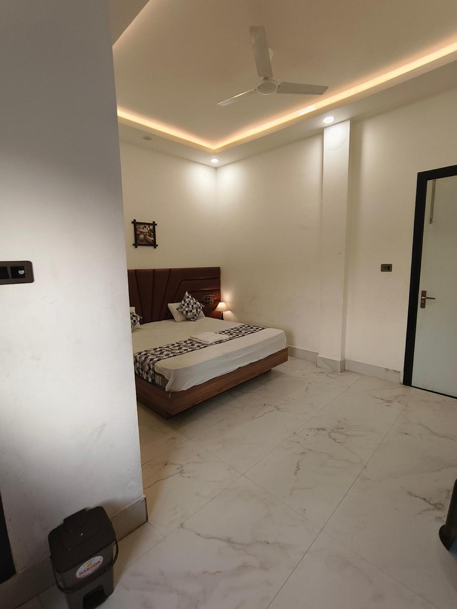 Hotel Modi Palace, Chanderi Mp Zewnętrze zdjęcie